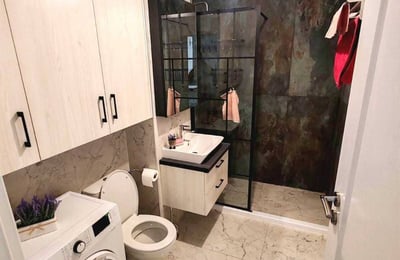 Alquiler de un moderno piso de 2 habitaciones con cocina independiente y balcón, 55 m², en Bucarest, Rumanía